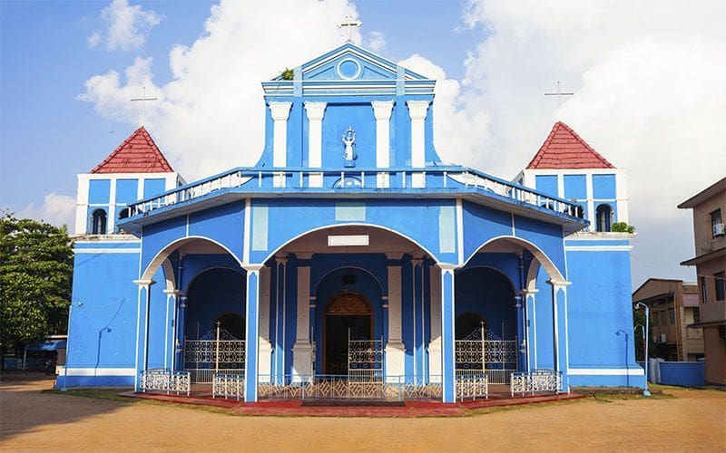 fachada de Catedral de Santa María en Batticaloa