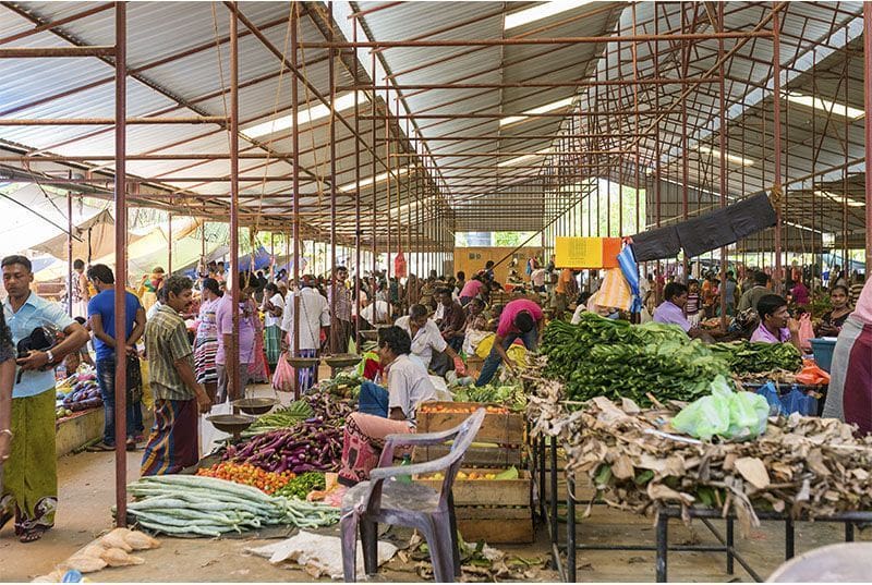 que hacer en Tangalle mercado local en el centro