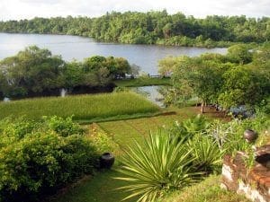 vista de la hacienda Lunuganga en Bentota