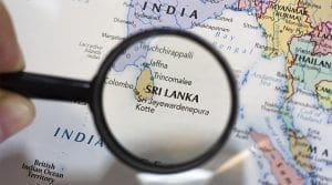 mapa de asia y lupa cuanto cuesta vivir en sri lanka