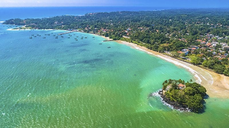 weligama beach y taprobane island
