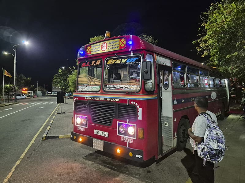bus sri lanka aeropuerto