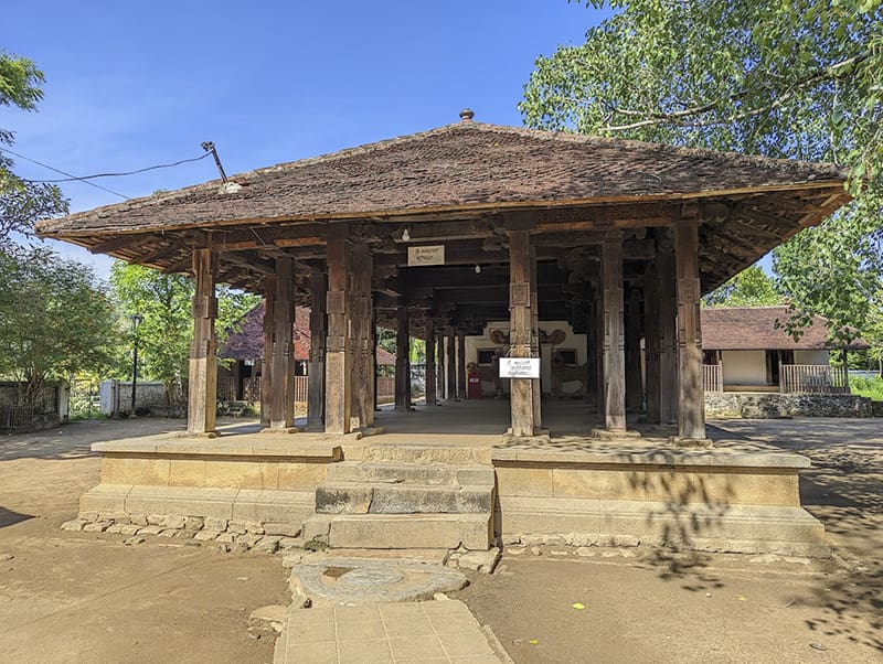 Templo Embekka