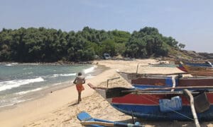 blue beach island dikwella