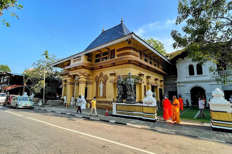 entrada templo gangaramaya Colombo
