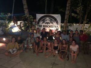 mejora epoca para viajar a sri lanka gente celebracion año nuevo en Unawatuna