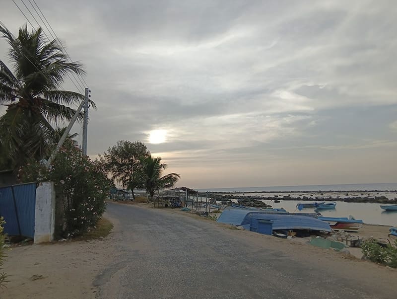 Cabo Sakkotai norte sri lanka paisaje atardecer y costa