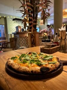 pizza comer en Galle Sri Lanka la boheme