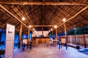 Bunk 15 Hiriketiya zona lounge