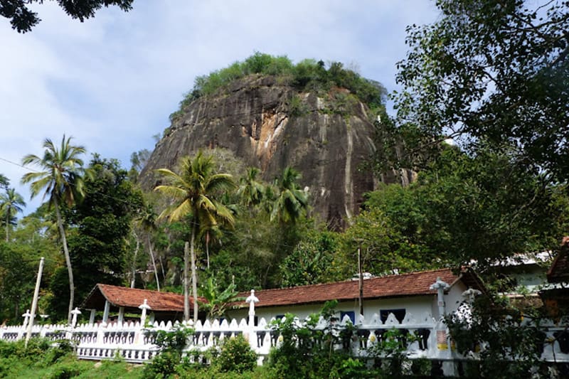 Mulkirigala Rock Temple