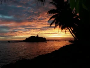 atardecer mirissa beach desde alojamiento seaside view