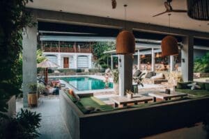 hotel hiriketiya zonas comunes Salty Pellican