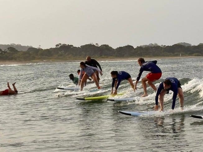 clase de surf arugam bay
