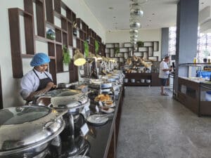 desayuno buffet hotel Regal Reseau Negombo Sri Lanka