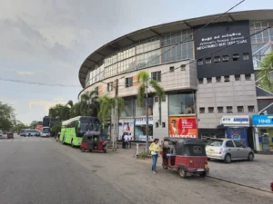 estacion principal Negombo Bus Terminal