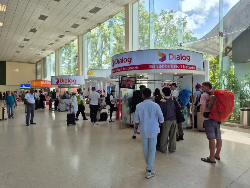 tarjeta sim sri lanka internet stands aeropuerto