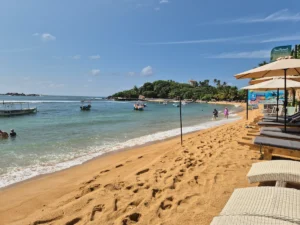 unawatuna beach