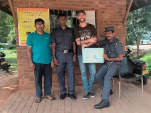 con locales en Anuradhapura