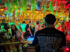 mambos hikkaduwa fiesta sri lanka costa sur