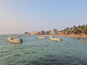 barcos hikkaduwa buceo en la costa sur de sri lanka