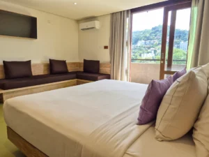 habitacion cama sofa lake avenue hotel kandy sri lanka