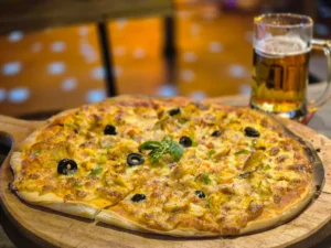 pizza cerveza restaurante hideout lounge kandy