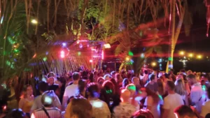 mejores fiestas en sri lanka discoteca mambos en arugam bay