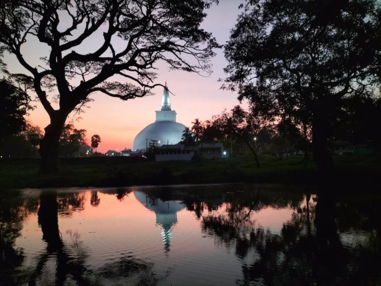 anuradhapura sri lanka