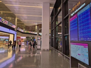 panel horario vuelos aeropuerto de Doha