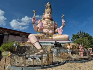 que ver en trincomalee sri lanka estatua shiva koneswaran kovil