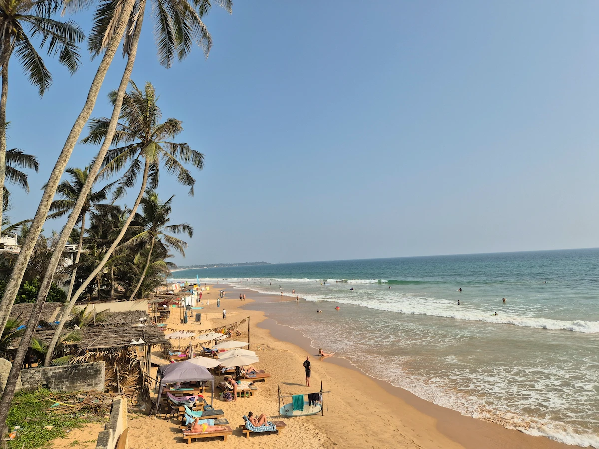se puede viajar a sri lanka ahora turismo en narigama beach