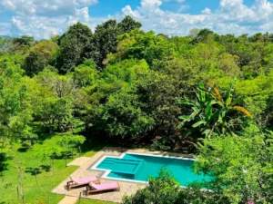 donde alojarse pidurangala rock hotel into the wild