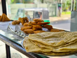 donde comer en negombo barato dosa y wades