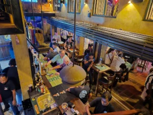 donde comer en negombo gente y sala en rodeo pub restaurant