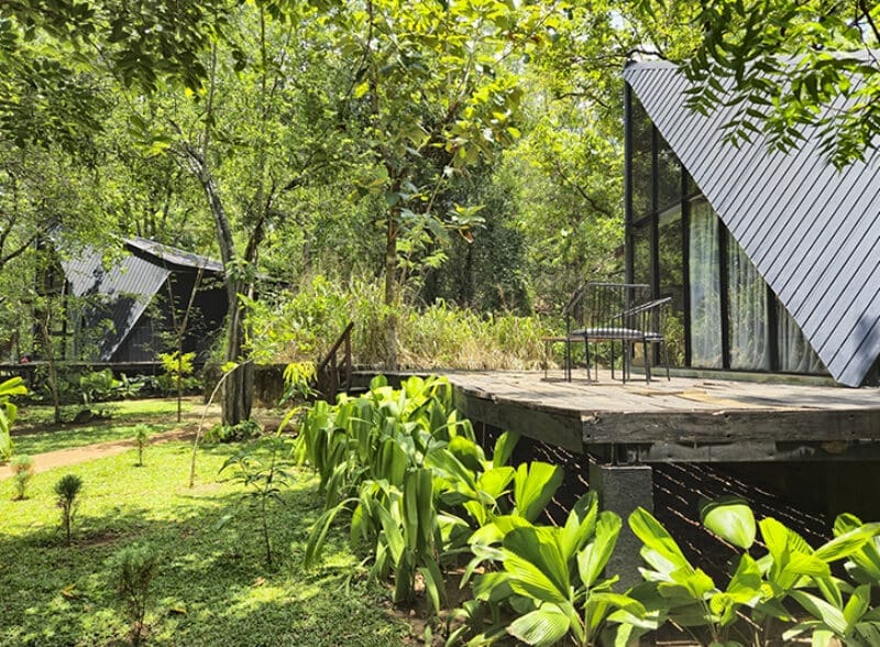 cabañas jardin hotel Gabaa Resort Spa Habarana Sigiriya cabañas jardin